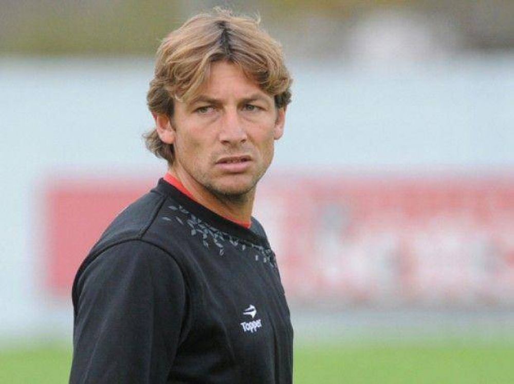 Newell's: Esperan y cuidan a Heinze, quien se recupera de una lumbalgia
