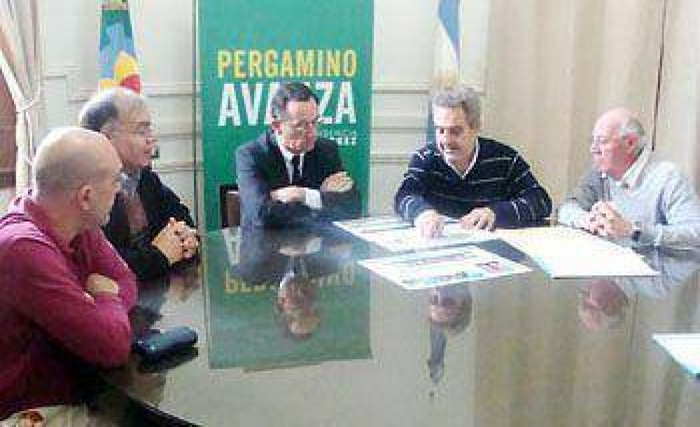 Reuni�n de Guti�rrez con directivos de Apref por el museo