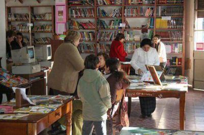 Las bibliotecas populares de Gualeguaych� podr�an desaparecer antes de fin de a�o