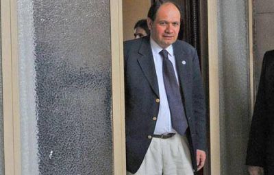 Los abogados quieren debatir la integraci�n del CAM.