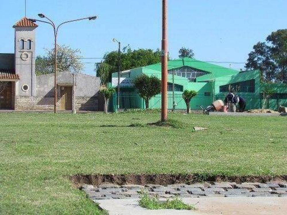 Avanzan los trabajos en la plaza del barrio San Cayetano