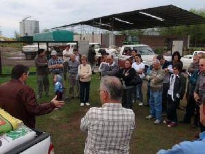  Semillas para setenta productores del Partido