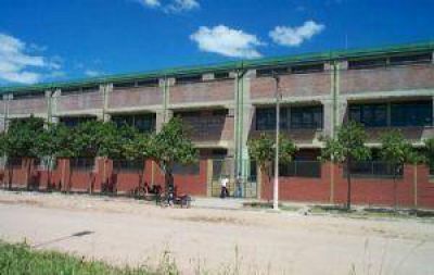 Los ex alumnos frienses de la T�cnica N�5 piden disculpas