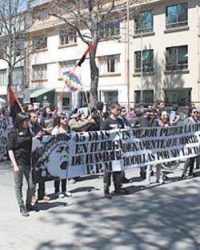 Internan a mapuches en Chile