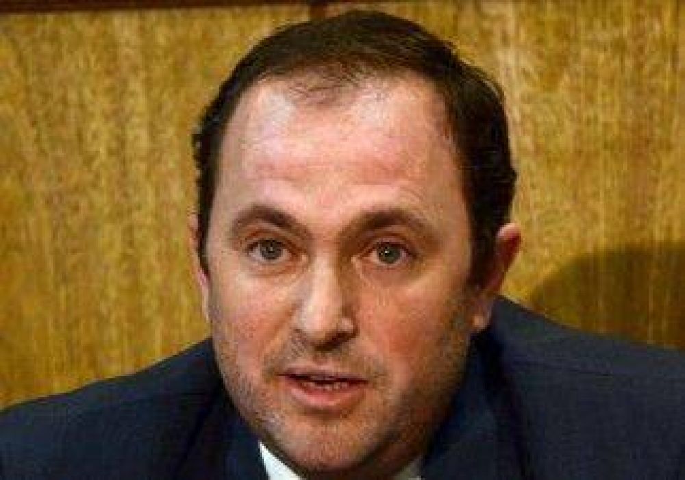 Casi $700 millones extra 