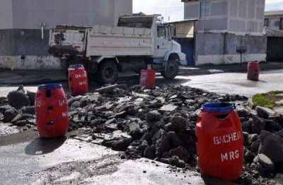 Iniciaron importante intervenci�n en calle Aeroposta Argentina