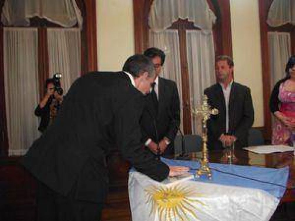 Daniel Bascar�n jur� como secretario de Obras y Servicios P�blicos 