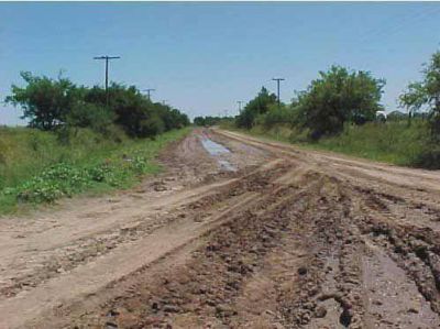 Firmaron un convenio para pavimentar la "Ruta del cereal"