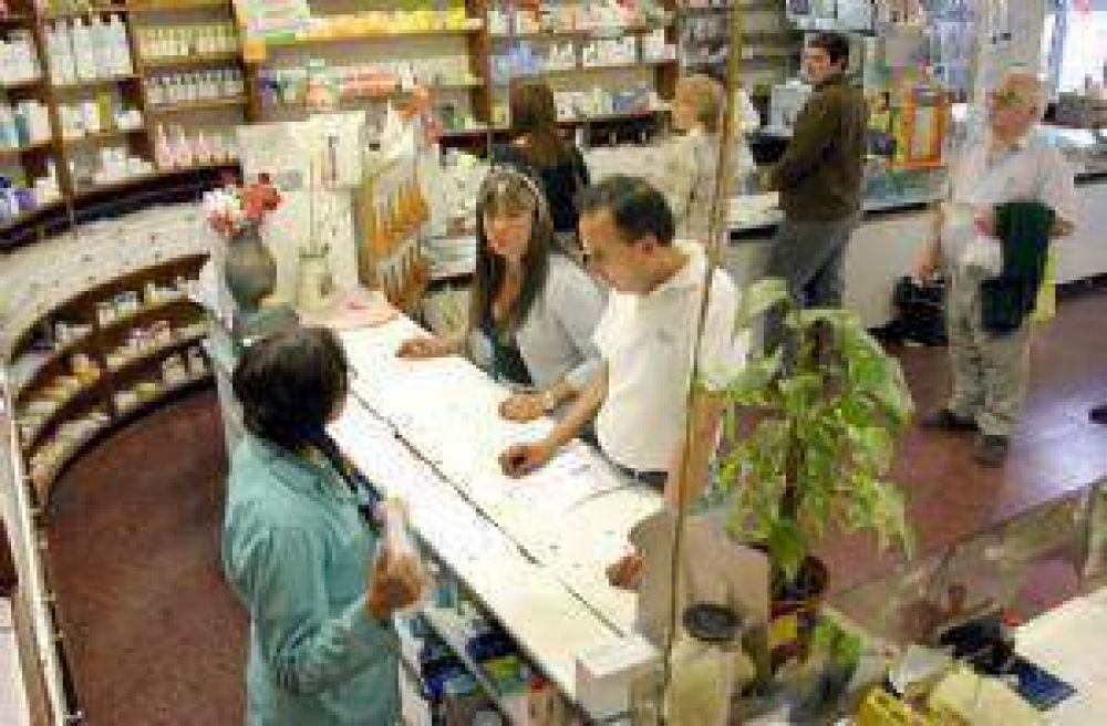 Un nuevo decreto complica la llegada de Farmacity a Mendoza