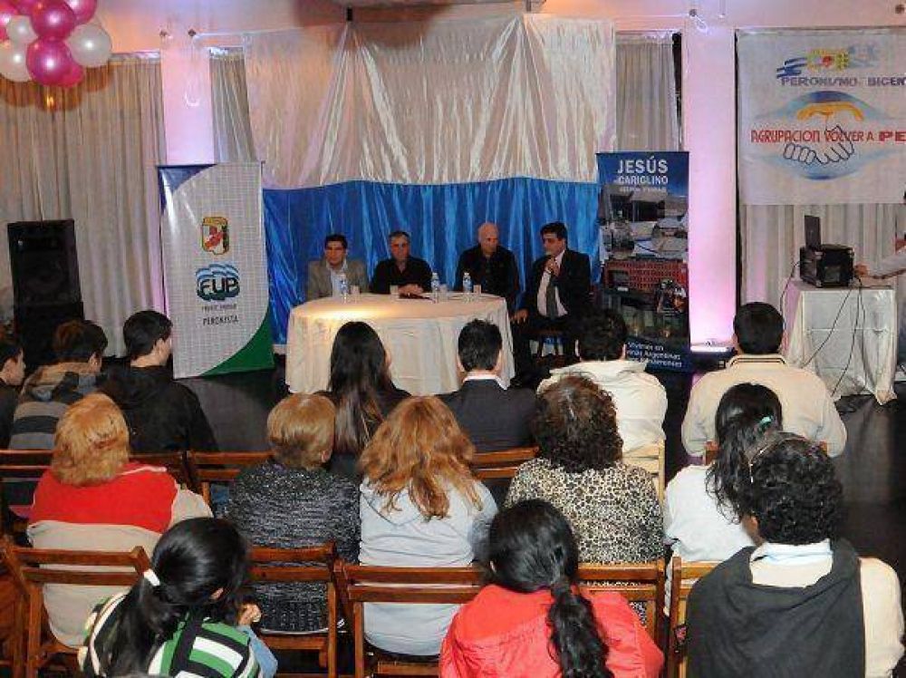 Cariglino se reuni� con dirigentes de la primera secci�n en San Fernando