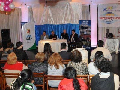 Cariglino se reuni� con dirigentes de la primera secci�n en San Fernando