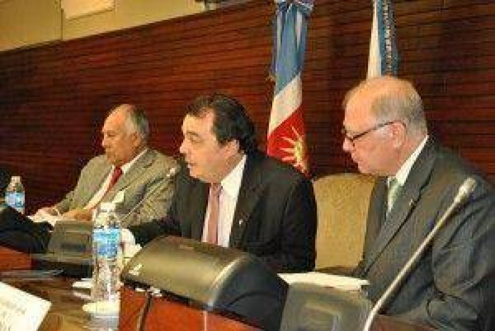 Culmin� el trabajo dela XXXIII Reuni�n Plenaria del Parlamento del NOA