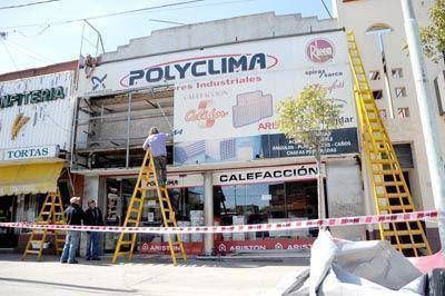 A�n resta sacar la mitad de las marquesinas para adecuarlas al nuevo c�digo