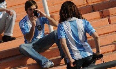 Aranda confirm� que unas 100 personas no pudieron ingresar al Malvinas porque ten�a entradas falsas