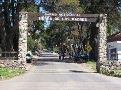 Feria de emprendedores en Sierra de los Padres