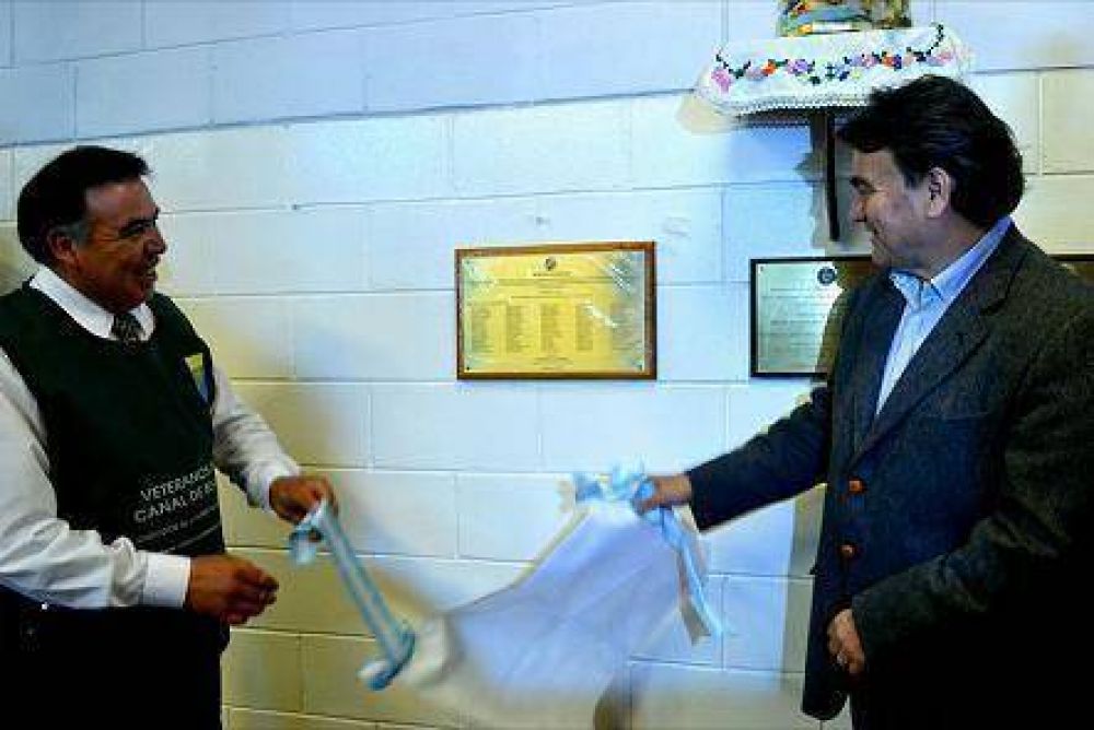 Guti�rrez encabez� el homenaje a los veteranos del Canal de Beagle