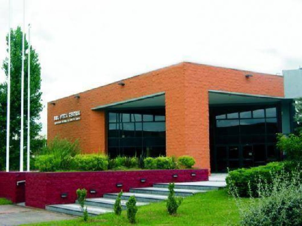 UNLZ, cuatro d�cadas de crecimiento sostenido y compromiso con la comunidad
