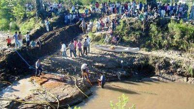 La Paz: contin�a la b�squeda de la joven que cay� en un arroyo