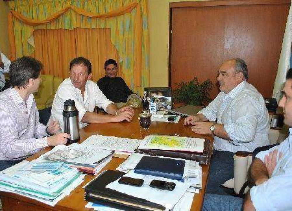 Colombi: �Los 70 Intendentes son iguales y todas las Ciudades deben tener las mismas posibilidades�