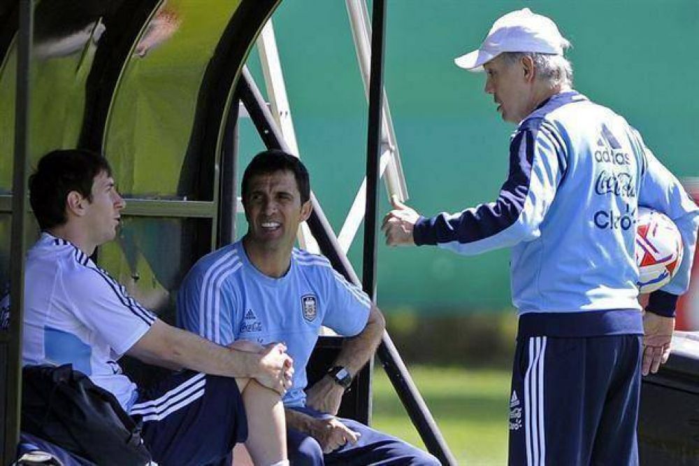 Tras el triunfo ante Uruguay, de vuelta en Ezeiza y con la cabeza puesta en Chile