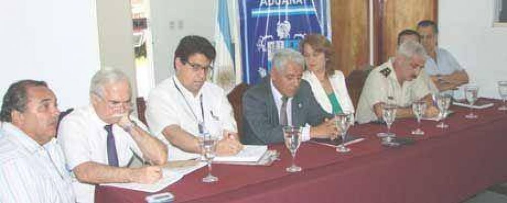 Comerciantes y autoridades buscan una soluci�n.