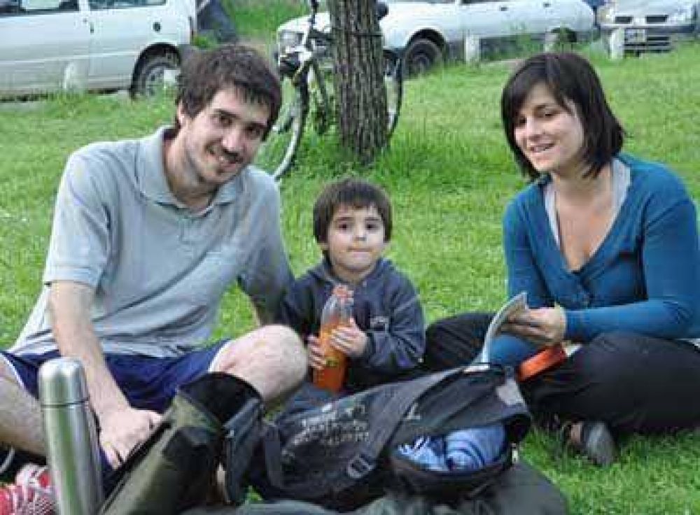 La gente goz� de una linda tarde primaveral en los espacios verdes de la ciudad