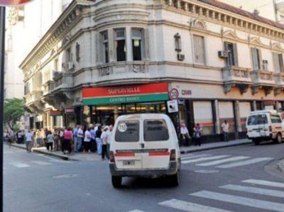Llueven las multas viales en Rosario tras la implementaci�n de los carilles exclusivos