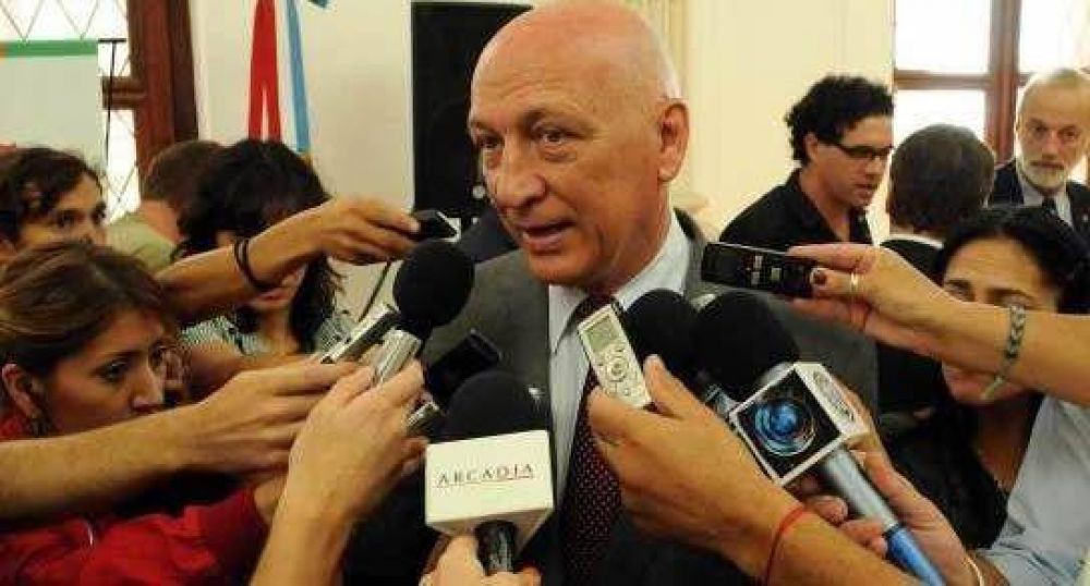 Bonfatti prometi� �poner el cuerpo� a la defensa policial
