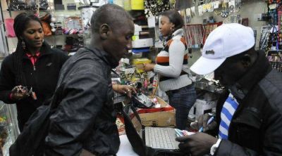 Senegaleses se ganan la vida en tierras mendocinas