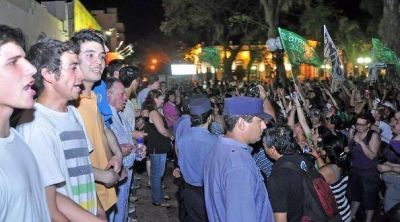 "El problema no es contra algunos cat�licos, sino contra la Iglesia"