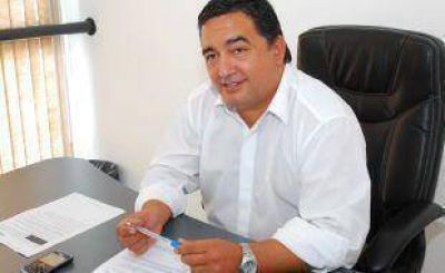 Adri�n Grana, la pol�tica y la persona