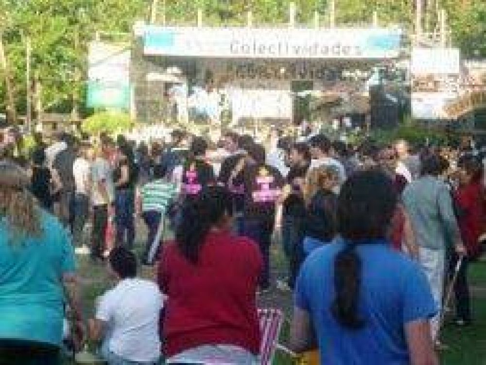 Fiesta de las Colectividades en San Pedro
