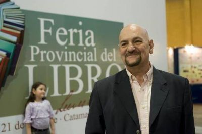 Activa participaci�n de la SADE en la Feria del Libro