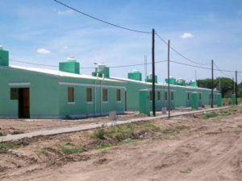 Entregar�n 2.000 viviendas antes de fin de a�o   