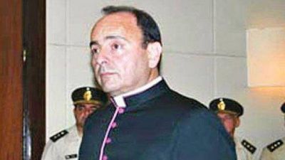 El entrerriano capell�n mayor del Ej�rcito es apuntado como acosador