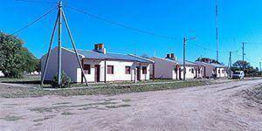 Entregan hoy medio centenar de viviendas en el noroeste provincial