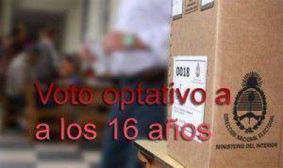 J�venes formose�os a favor del voto optativo a los 16 a�os