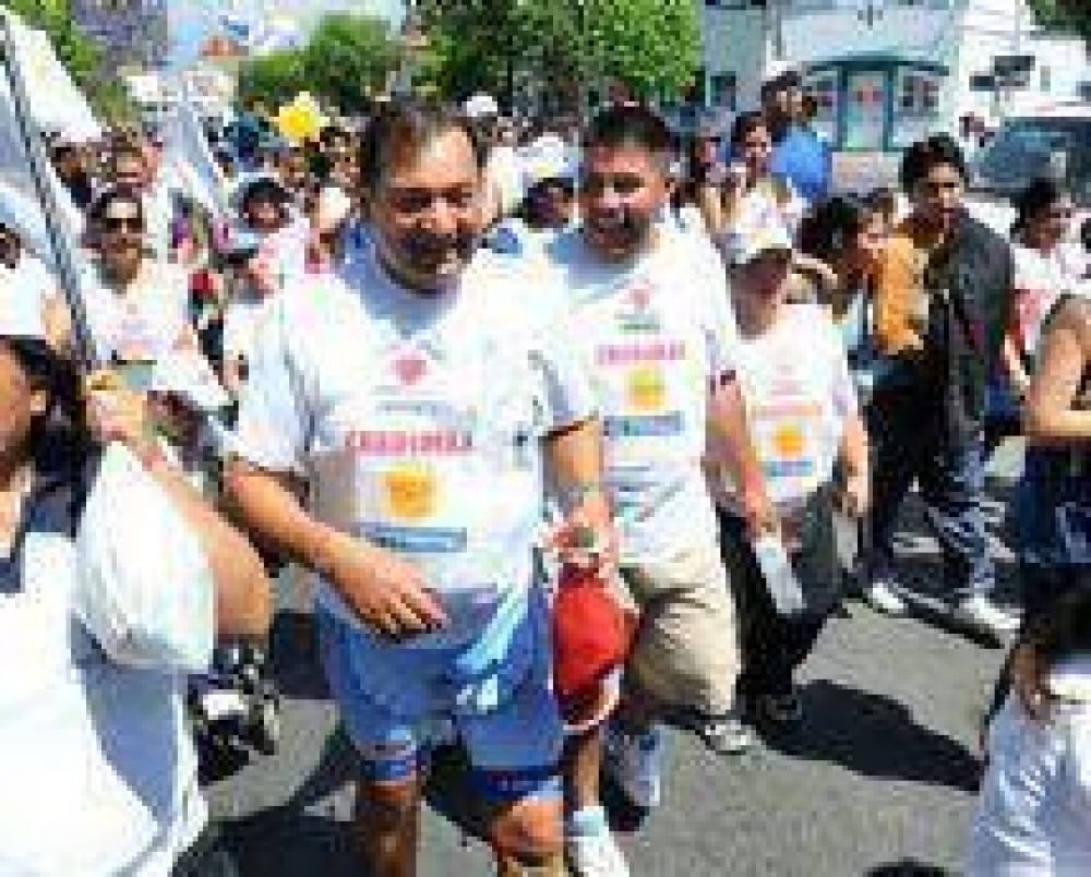 El Intendente Miguel Isa particip� de la marat�n HIRPACE