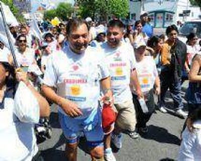 El Intendente Miguel Isa particip� de la marat�n HIRPACE