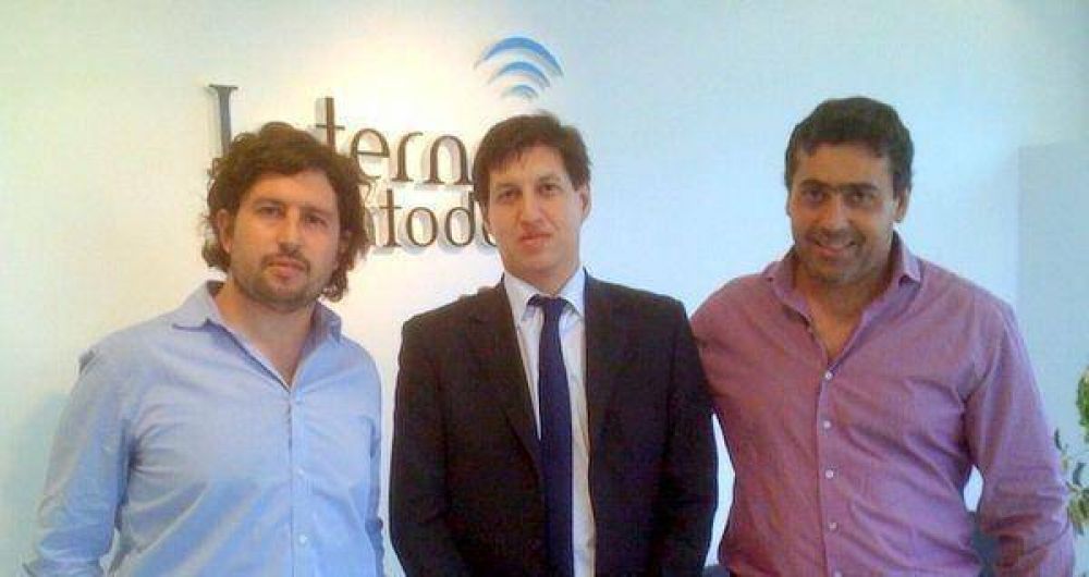Funcionario del Ministerio de Ciencia y Tecnolog�a recorri� Internet para Todos