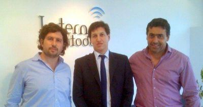 Funcionario del Ministerio de Ciencia y Tecnolog�a recorri� Internet para Todos