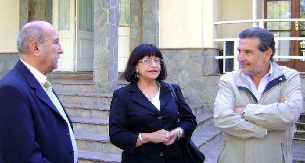 Beder Herrera recibi� a autoridades del Instituto Forestal de Chaco