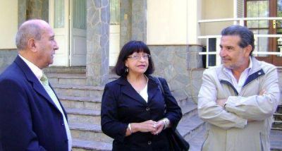 Beder Herrera recibi� a autoridades del Instituto Forestal de Chaco