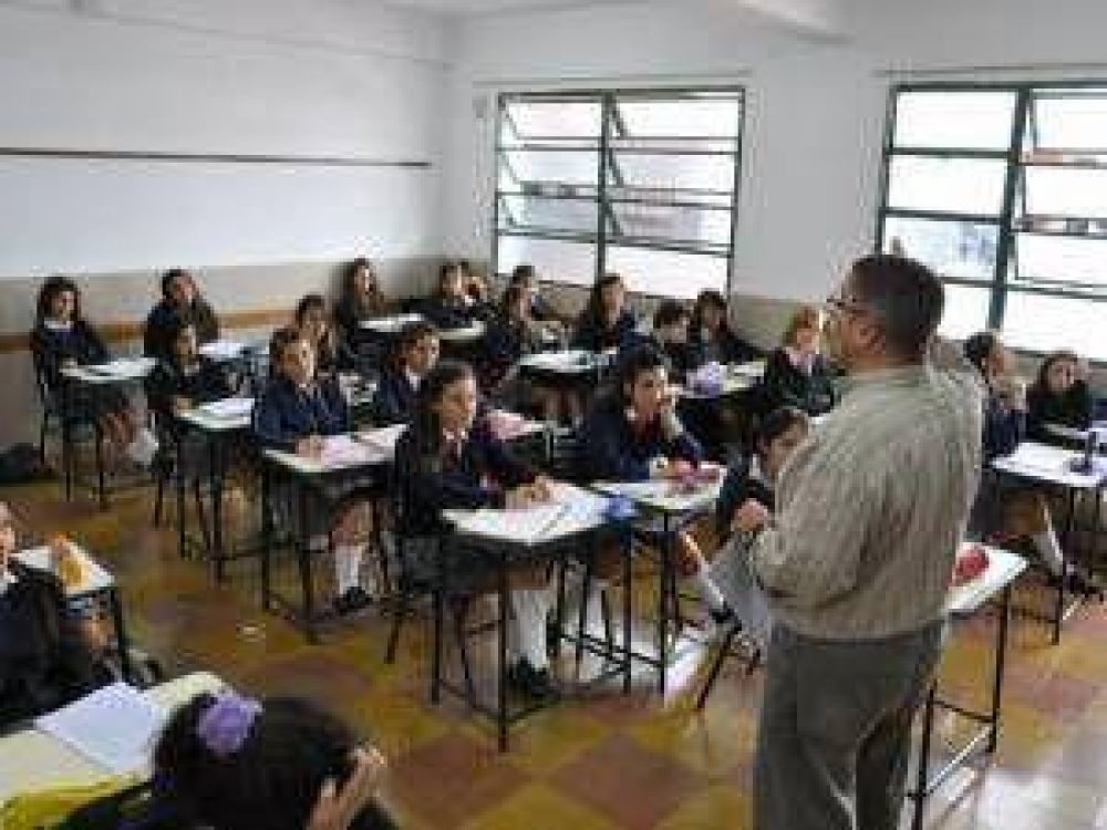 Los colegios privados ya informan sobre aumentos en las cuotas