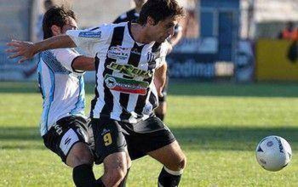 Liniers perdi� su invicto en el Argentino B