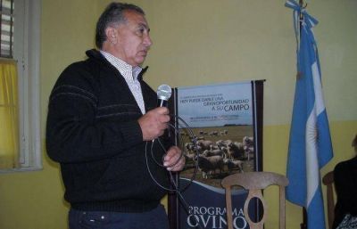 Tornquist representado en una reuni�n del sector ovino