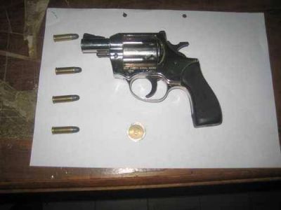Recuperaron una de las armas que hab�an sido robadas de Makena