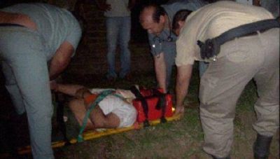 Un joven muri� al chocar contra un �rbol en Ruta 5
