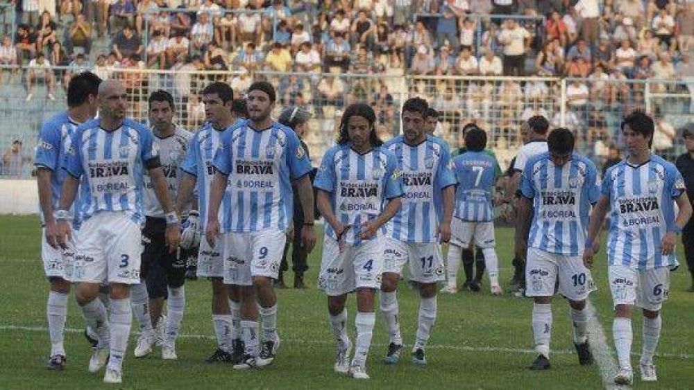  Otra derrota pol�mica que hizo estallar a los �Decanos�
