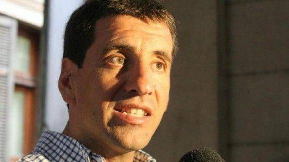  El oficialismo afirma que no hace falta reformar la Constituci�n para establecer el voto juvenil